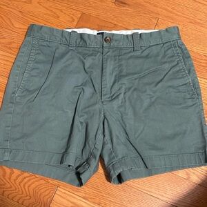 Men’s J Crew shorts 5” inseam